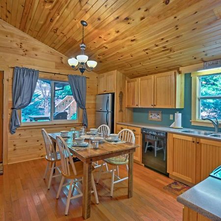 Bryson City Cabin With Fire Pit On Coopers Creek! Bagian luar foto
