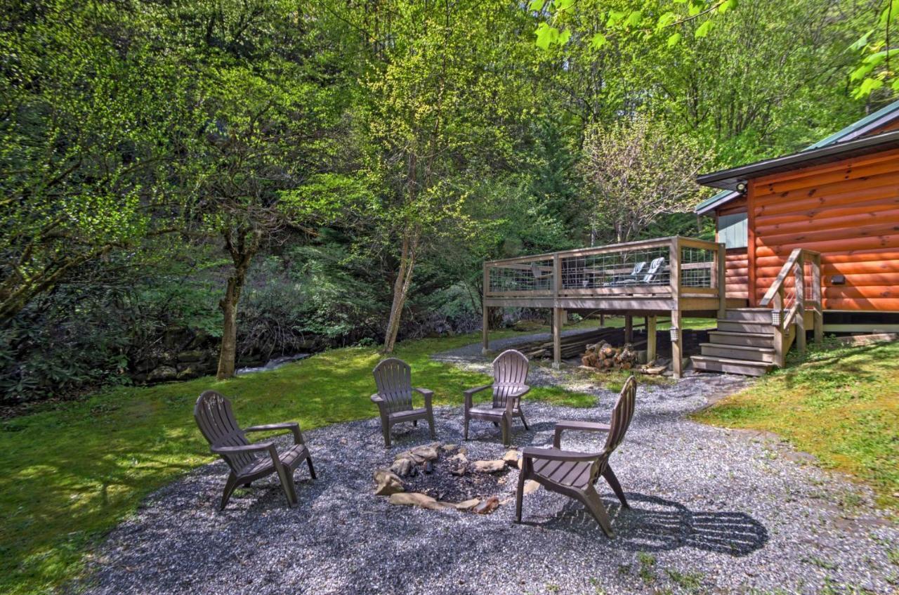 Bryson City Cabin With Fire Pit On Coopers Creek! Bagian luar foto